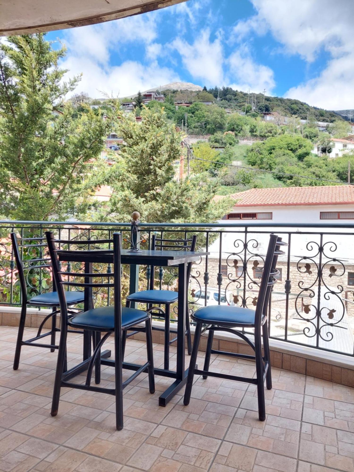 Αρτέμιδα Plus Karpenisi Apartment Luaran gambar